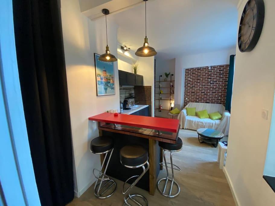 Le Nid D'Orient Entre Matabiau Et Capitole Parking Apartment Toulouse Luaran gambar